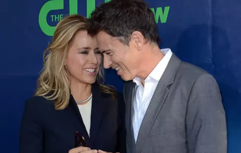 Téa Leoni se iubește cu un coleg