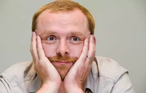 Simon Pegg va colabora la scenariul filmului „Star Trek 3”
