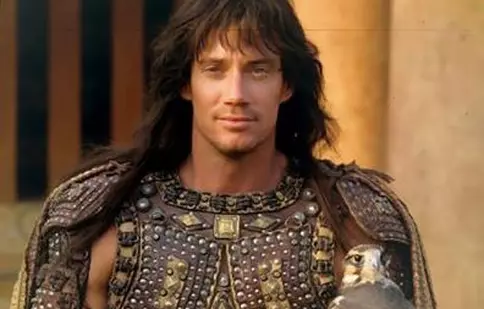 Kevin Sorbo („Hercule”) revine pe TV cu un serial nou