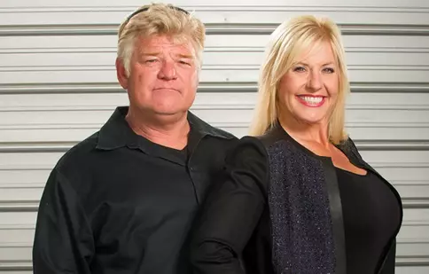 EXCLUSIV: Dan şi Laura Dotson („Războiul depozitelor”) – „Nu poţi să ştii de ce abandonează oamenii lucrurile”