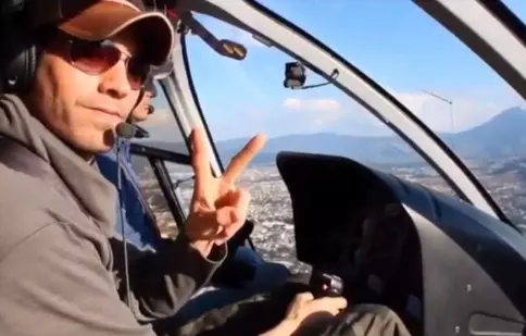Enrique Iglesias a luat lecţii de zbor în Guatemala