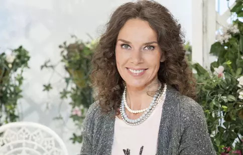 Mirela Vașadi va prezenta emisiunea „Atelierul vieții”, la TVR 2