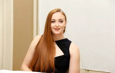 Sophie Turner („Urzeala tronurilor”) se teme că Sansa va muri