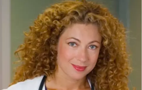 Alex Kingston („Spitalul de urgenţă”) s-a măritat a treia oară