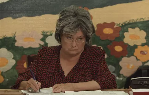 Stela Popescu devine directoarea școlii din „Las Fierbinți”