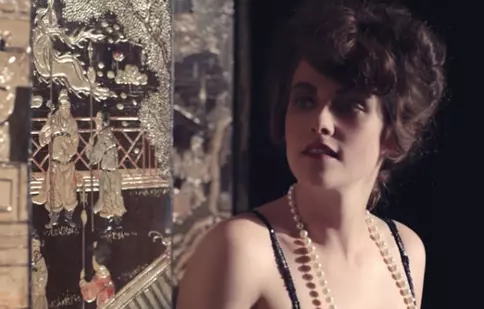 Kristen Stewart a interpretat-o pe Coco Chanel pentru Karl Lagerfeld