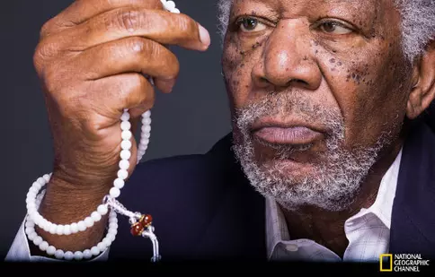 Morgan Freeman spune „Povestea lui Dumnezeu”, la National Geographic Channel