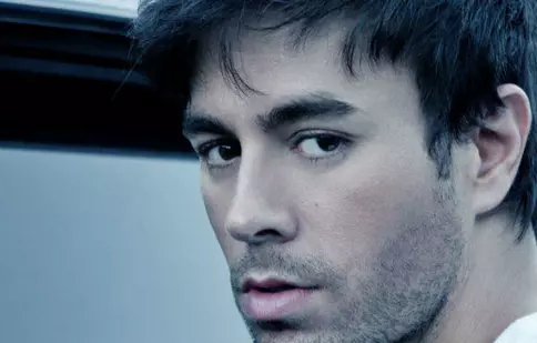 Ce pretenţii are Enrique Iglesias ca să cânte la Bucureşti
