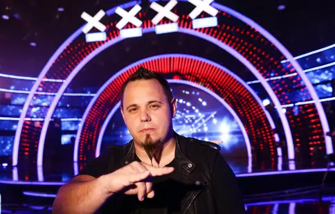Ovidiu Anton urcă mâine pe scena “Românii au talent”