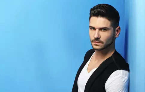 Tolgahan Sayişman, din „Prizoniera dragostei”, cântă în româneşte