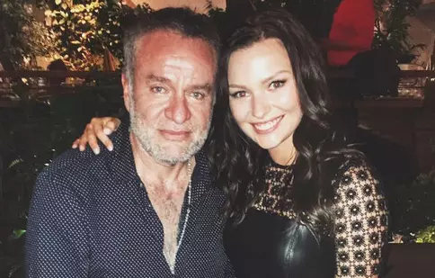 Cum încearcă regizorul Güero Castro să o cucerească pe Irina Baeva