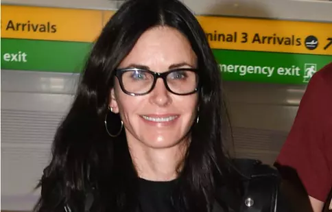 Courteney Cox regretă intervenţiile estetice făcute