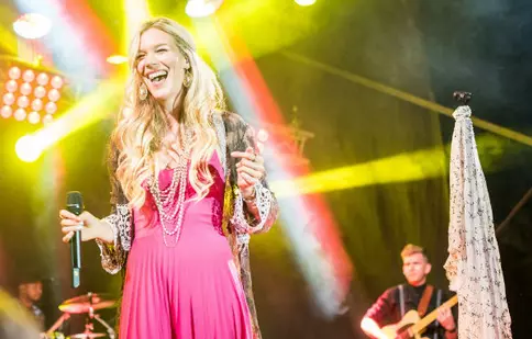 Joss Stone cântă în premieră şi exclusivitate la Timişoara
