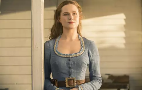 Interviu cu Evan Rachel Wood: „Serialul "Westworld" (HBO) scoate la iveală cine eşti cu adevărat”