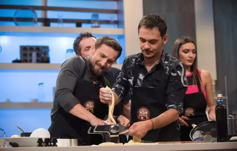 FOTO. Antena 1 pregătește o ediție specială „Chefi la cuțite” cu vedete