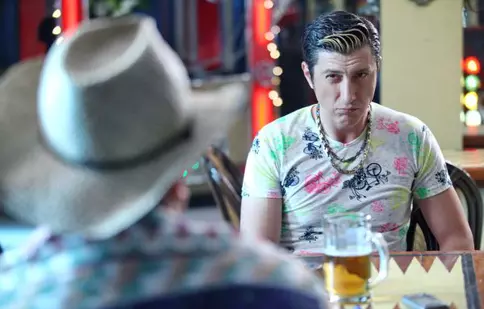 Un nou personaj apare în „Las Fierbinți”. După serial, urmează Cupa României