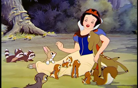 Disney lucrează la un live-action cu Albă ca Zăpada