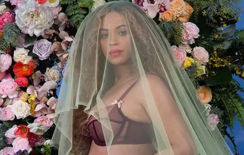 Beyoncé este însărcinată cu gemeni