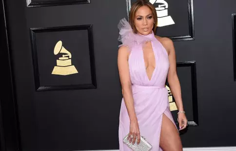 Emisiunea „Fashion Police: Premiile Grammy 2017”, în această seară, la E!