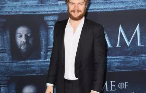 Democrație în Westeros?! Cea mai aiuritoare teorie despre „Urzeala tronurilor” vine de la Finn Jones