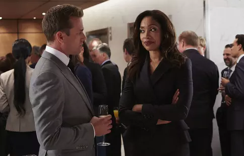 Se lucrează la un spin-off al serialului „Suits”/„Costume”, cu Gina Torres în rol principal