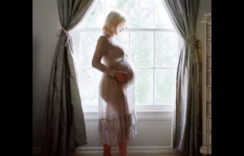 Tori Spelling a născut al cincilea ei copil şi a ales şi numele