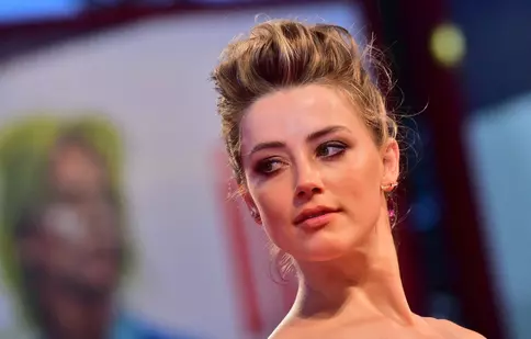 Adio, Johnny Depp! Amber Heard și-a prezentat oficial noua cucerire