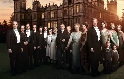 Serialul „Downton Abbey” va continua cu un film de lungmetraj. Când încep filmările