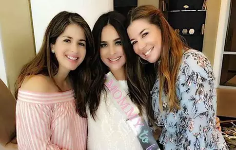 Danna Garcia mai are puţin şi naşte. Ce nume va purta băieţelul ei