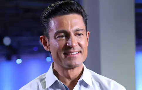 FOTO. Fernando Colunga a reapărut în public! Aflaţi unde şi cu cine s-a pozat!