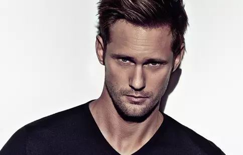 Cel mai sexy vampir din „True Blood”, Alexander Skarsgard, e din nou singur