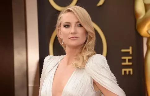 Schimbare radicală de look pentru Kate Hudson. Actrița a luat o decizie radicală!