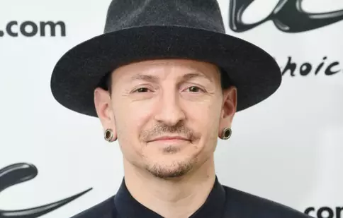 Solistul trupei Linkin Park, Chester Bennington, a murit la numai 41 de ani. Reacțiile colegilor de breaslă nu au întârziat să apară