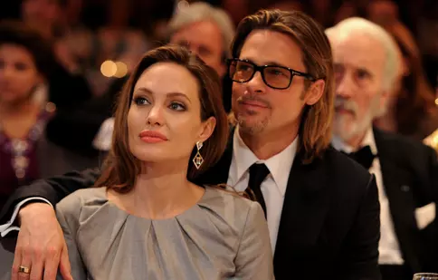Divorțul dintre Brad Pitt și Angelina Jolie merge înainte