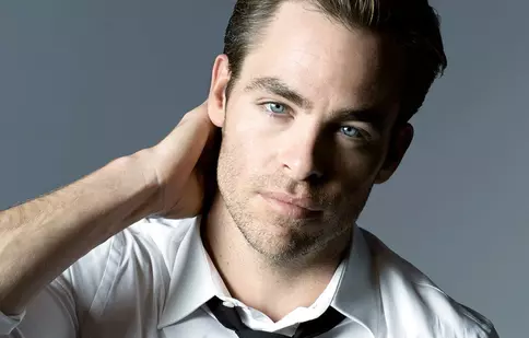 Chris Pine va juca într-un serial despre Bobby Kennedy