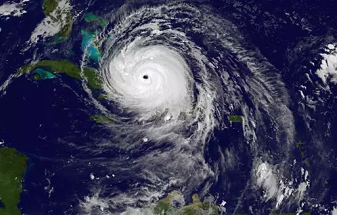 „Uraganele Harvey și Irma” - Discovery Channel investighează ce a stat la originea celor două uragane