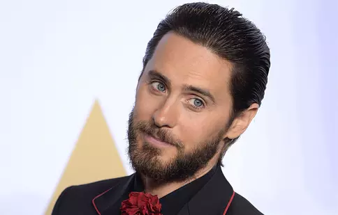 Jared Leto îl va interpreta pe Hugh Hefner într-un film biografic