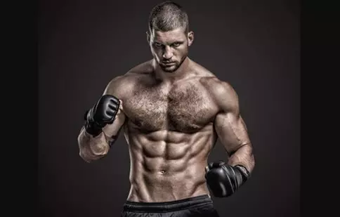 Boxerul român Florian Munteanu va juca alături de Sylvester Stallone în filmul „Creed 2”