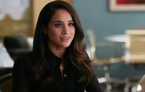 Primele imagini cu Meghan Markle din ultimul episod al serialului „Costume”