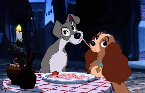 Disney nu iartă nimic! A fost găsit regizorul pentru versiunea live a animației „Doamna și Vagabondul”