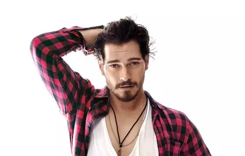 Çağatay Ulusoy a început filmările la noul serial