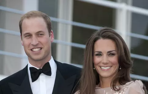 Marea Britanie e cu sufletul la gură. Ducesa Kate Middleton, dusă la spital!