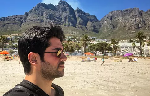GALERIE FOTO. Burak Özçivit şi soţia lui, Fahrie, au parte de o aventură africană