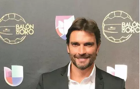 Julián Gil iubeşte din nou după scandalurile cu Marjorie de Sousa. Aflaţi pe cine!
