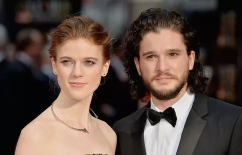 Kit Harington şi Rose Leslie, actorii din „Urzeala tronurilor”, au anunțat data nunții