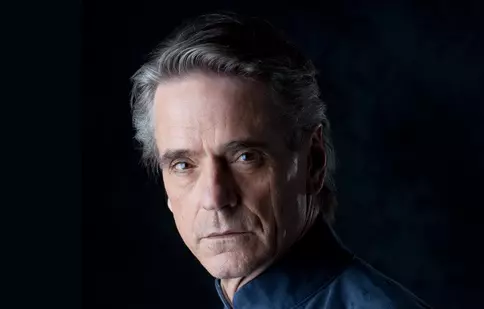 Jeremy Irons va juca rolul principal în serialul „Watchmen”, produs de HBO