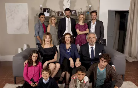 Prima TV va difuza, din 7 septembrie, serialul italian, „Familia”
