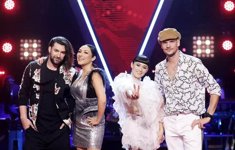 Alma Boiangiu, Dora Gaitanovici, Mădălina Coca și Bogdan Ioan luptă astăzi pentru trofeul „Vocea României”