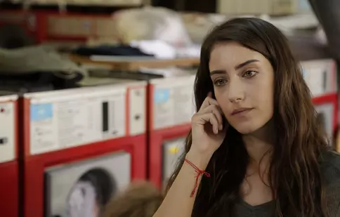 Hazal Kaya, actrița din serialul „Povestea noastră”, despre iubitul ei, Ali Atay: „El este supereroul meu”