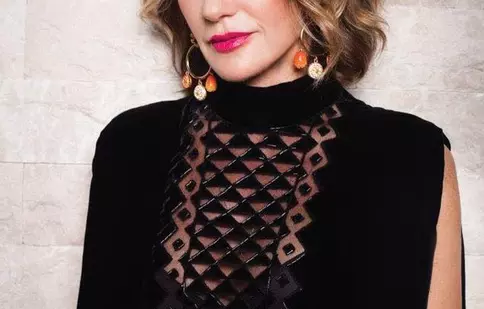VIDEO. Nadia Comăneci o susţine pe Sandra Izbaşa la debutul ei pe marile ecrane în comedia ,,Faci sau Taci”